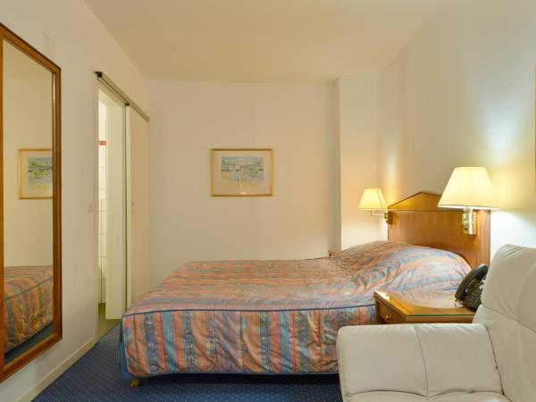 Hotel Hine Adon Fribourg : photo 8 de la chambre suite familiale 1 chambre avec kitchenette 