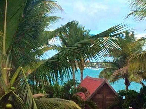 Ocean Villas Apart Hotel : photo 2 de la chambre chambre double - vue partielle sur mer.