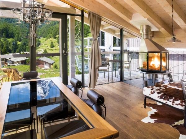 Matterhorn FOCUS Design Hotel : photo 2 de la chambre suite focus sur le toit - vue sur mont cervin - maison b