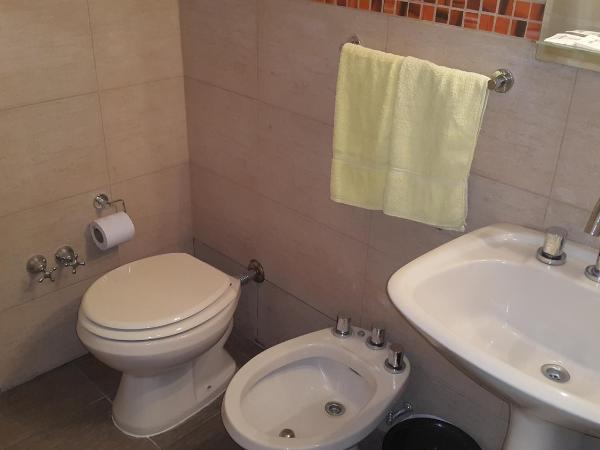 Hotel Avenida : photo 1 de la chambre chambre triple