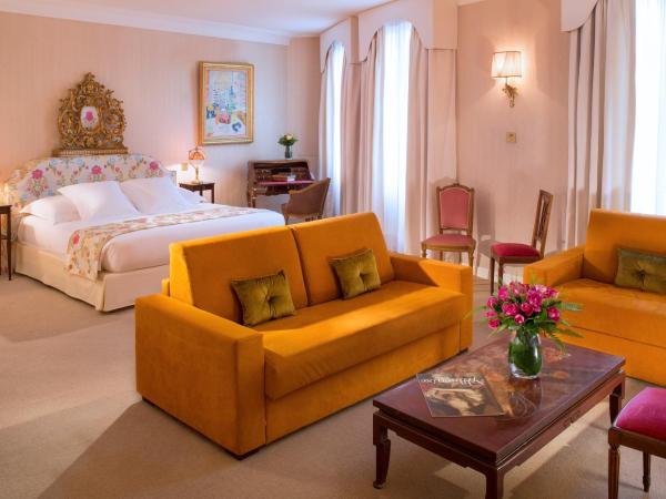 Hotel Le Negresco : photo 2 de la chambre chambre familiale deluxe