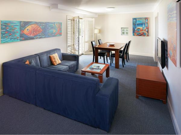 Seashells Scarborough : photo 3 de la chambre appartement 2 chambres coquillages dans l'aile - vue partielle sur océan