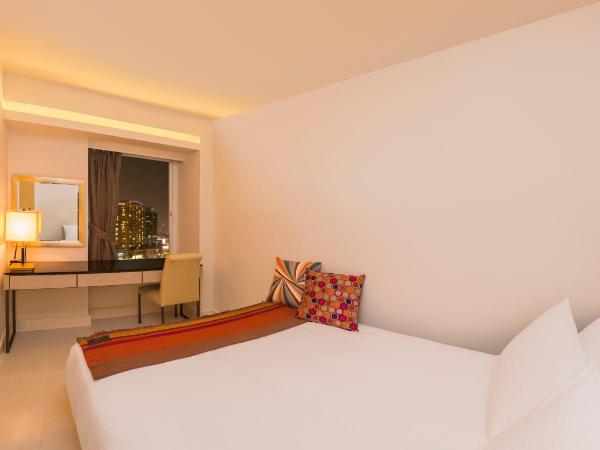 Kowloon Harbourfront Hotel : photo 9 de la chambre suite 2 chambres quad - vue sur ville