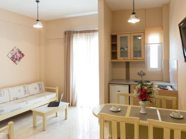 Marilyn Apartments : photo 3 de la chambre appartement (4 adultes)