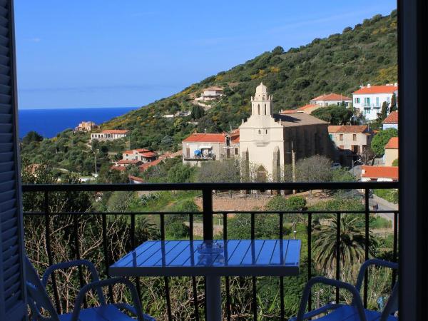 Hotel Cyrnos : photo 1 de la chambre chambre double avec balcon - vue sur mer