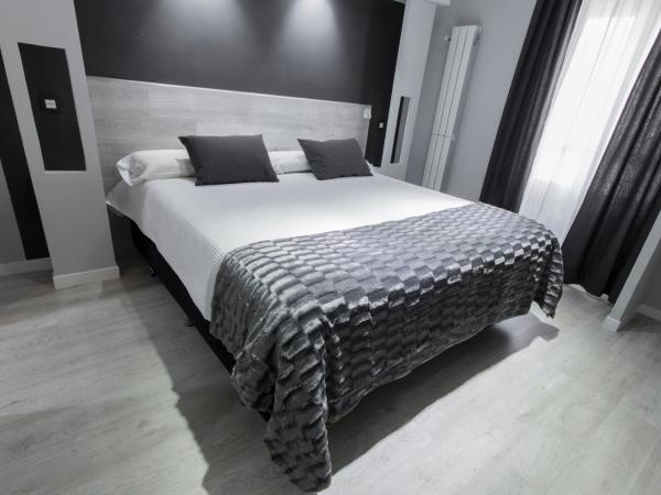 Hostal Overnight Madrid : photo 7 de la chambre chambre double supérieure