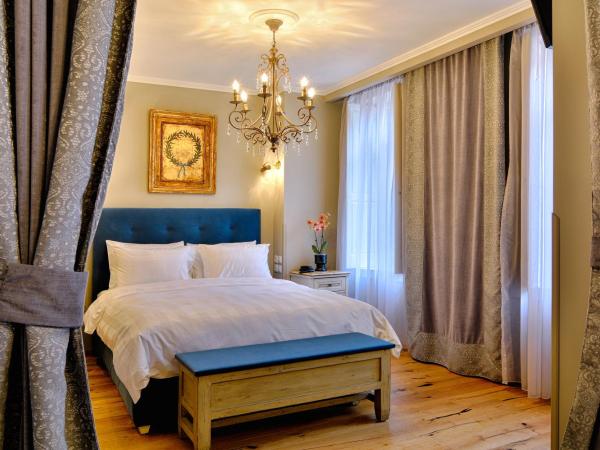 Hotel Antique : photo 5 de la chambre suite 1 chambre avec canapé-lit