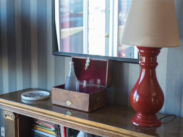 M Maison Particulière Porto : photo 8 de la chambre suite de luxe avec vue sur la ville
