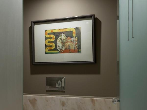 M Maison Particulière Porto : photo 6 de la chambre suite avec balcon