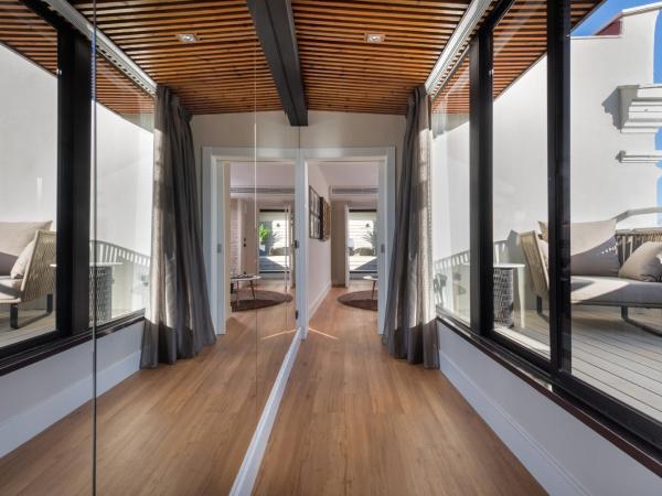 Catalonia Gran Vía Madrid : photo 5 de la chambre suite avec terrasse et bain à remous