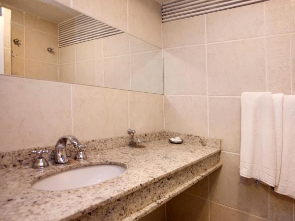 Hotel Plaza Apolo : photo 2 de la chambre chambre double de luxe