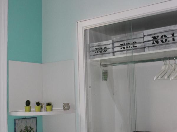 Viaggio a Napoli B&B : photo 2 de la chambre chambre double ou lits jumeaux