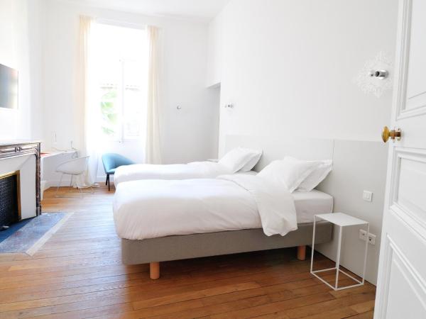 L'Hôtel Particulier Beziers : photo 8 de la chambre les elegantes