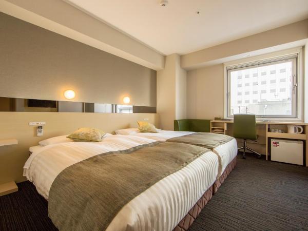 Super Hotel Premier Osaka Honmachi Ekimae Natural Hot Springs : photo 9 de la chambre chambre lits jumeaux hollywood - non-fumeurs