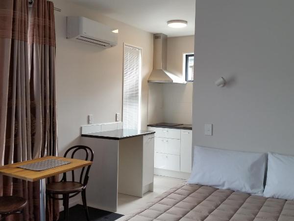 319 Addington Motel : photo 5 de la chambre queen studio with bath (3 adults)