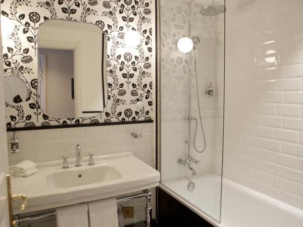 Duca D'Aosta Hotel : photo 8 de la chambre chambre double ou lits jumeaux - vue sur ville