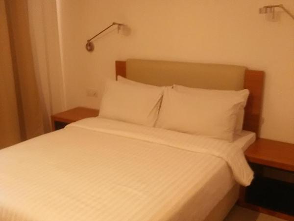 Gloria Swiss Hotel & Apartment Sandakan : photo 5 de la chambre chambre double standard