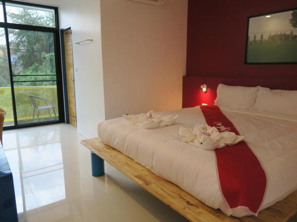 Hotel Montha : photo 5 de la chambre chambre double avec balcon