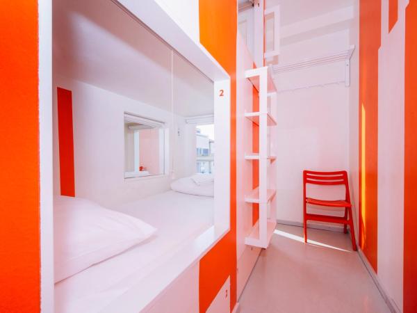Boutique Hostel Forum : photo 5 de la chambre lit simple dans dortoir mixte de 4 lits