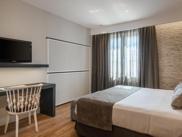 Catalonia Gran Vía Madrid : photo 2 de la chambre chambre familiale