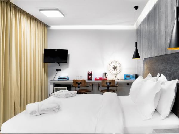 360 Degrees : photo 8 de la chambre suite junior - vue sur ville