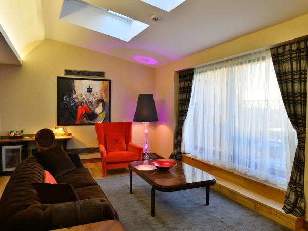 Warwick Ankara : photo 2 de la chambre suite avec balcon
