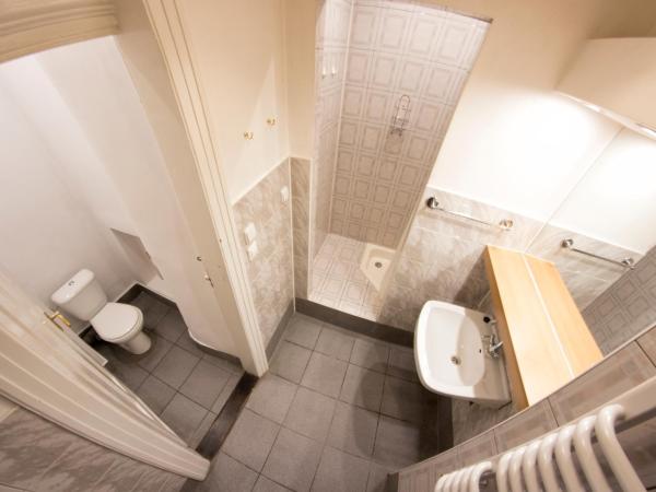 Pokoje Bagatela Stare Miasto : photo 7 de la chambre appartement 1 chambre avec balcon