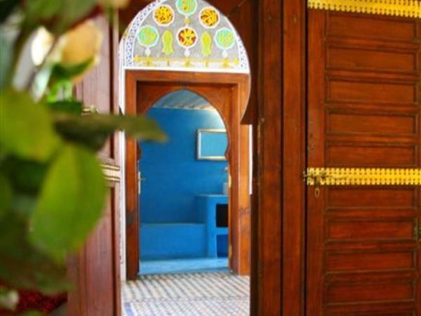 Riad Laaroussa : photo 3 de la chambre chambre double bleue