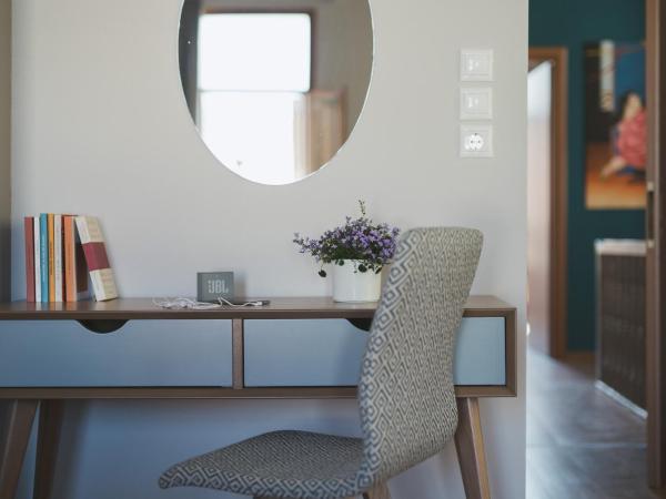 Bluebell Luxury Suites : photo 10 de la chambre suite deluxe avec balcon