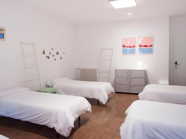 A Room In The City Hostel : photo 3 de la chambre dortoir mixte de 8 lits