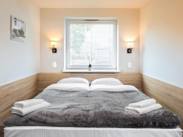 Automobil Hotel : photo 1 de la chambre chambre double