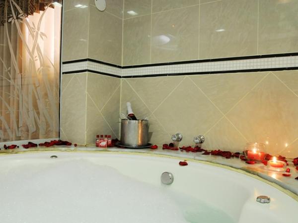 Floresta Tucuruvi (Adult Only) : photo 6 de la chambre suite deluxe avec baignoire spa
