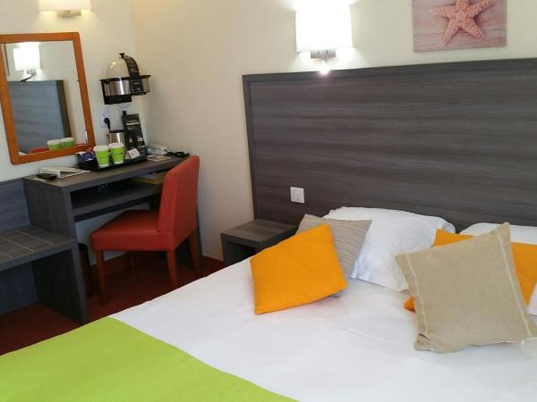 Cit'Hotel Du Port Rhu : photo 1 de la chambre chambre double - vue sur rue