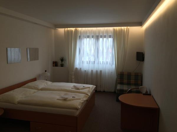 Hotel Wolf : photo 8 de la chambre chambre double ou lits jumeaux