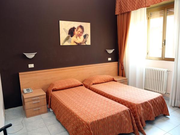 Hotel Bicocca : photo 1 de la chambre chambre double ou lits jumeaux
