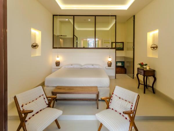 Yacht Club Capo Cervo Suites B&B : photo 1 de la chambre suite junior