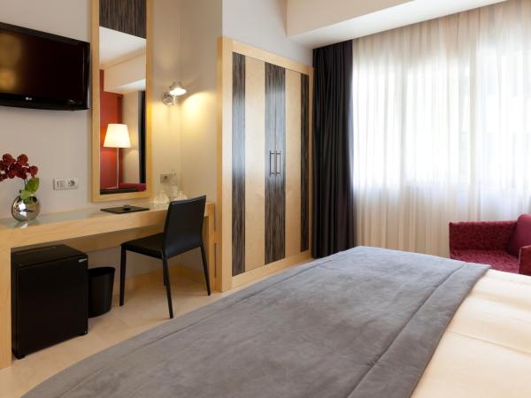 Hotel Alif Avenidas : photo 4 de la chambre chambre double