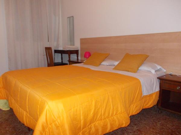 Bed and Breakfast Big Brother : photo 3 de la chambre chambre double ou lits jumeaux avec salle de bains privative