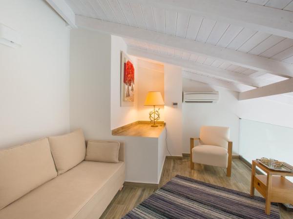 Villa Vilielmini : photo 6 de la chambre studio lit king-size avec canapé-lit