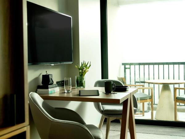 Grand Hyatt Rio de Janeiro : photo 3 de la chambre chambre lit king-size pour personnes à mobilité réduite avec douche accessible aux personnes à mobilité réduite