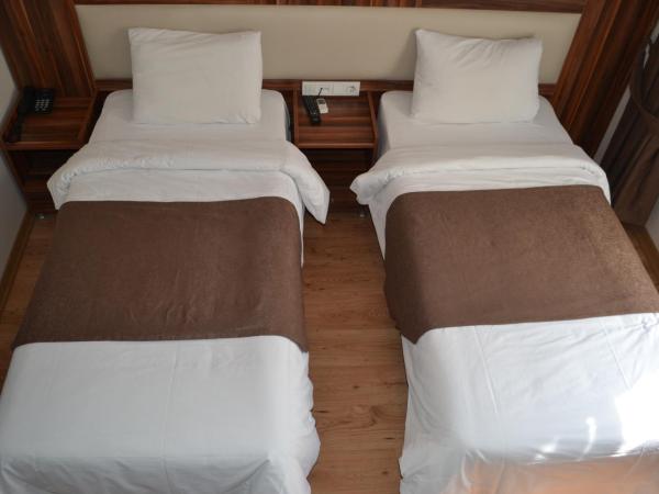 New Fatih Hotel : photo 5 de la chambre chambre double standard