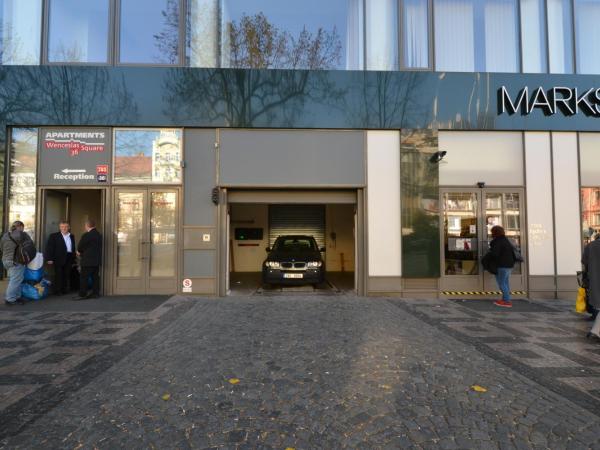 EA ApartHotel Melantrich : photo 10 de la chambre studio avec parking gratuit