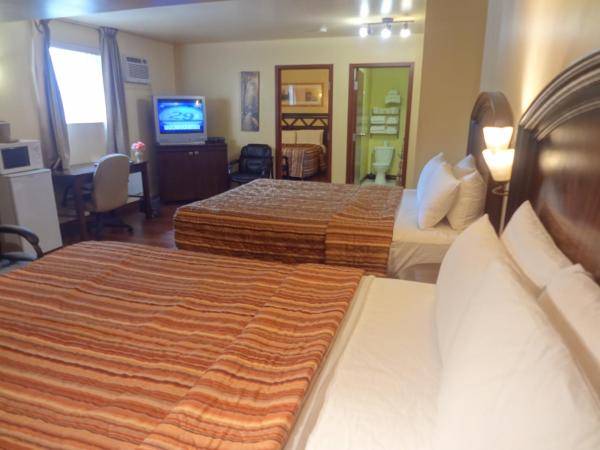 Hotel Citadelle : photo 2 de la chambre chambre familiale - sous-sol (6 adultes)