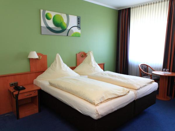 Hotel Boulevard - Superior : photo 5 de la chambre chambre lits jumeaux