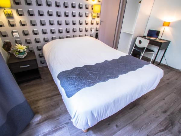 Théâtre Hôtel Chambéry : photo 1 de la chambre chambre double supérieure