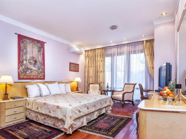 Minerva Premier Hotel : photo 2 de la chambre suite