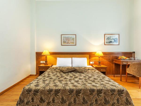 Minerva Premier Hotel : photo 2 de la chambre chambre triple