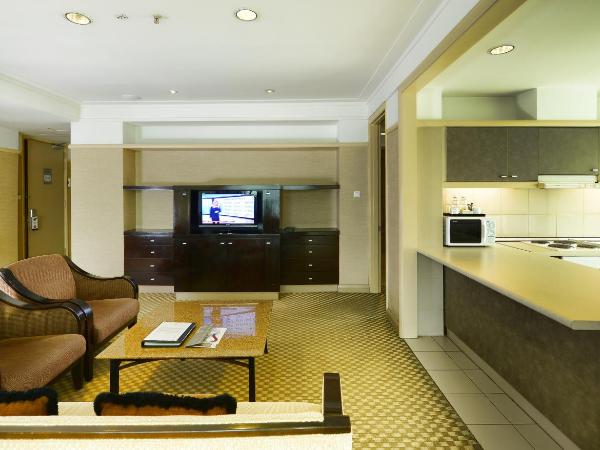 Pacific Regency Hotel Suites : photo 4 de la chambre suite lit king-size exécutive