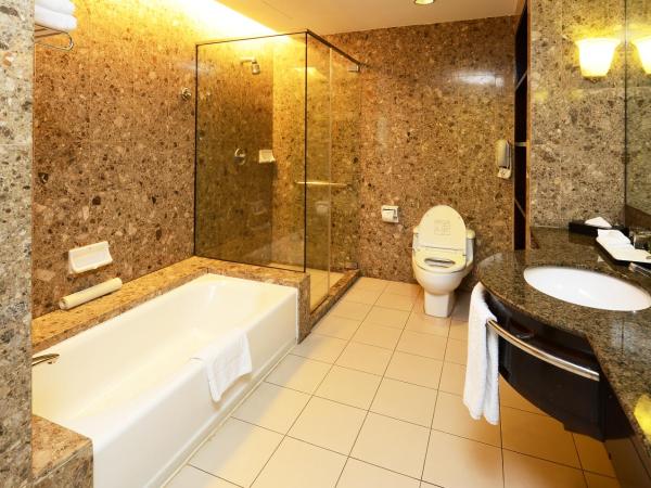 Pacific Regency Hotel Suites : photo 4 de la chambre chambre lit king-size supérieure