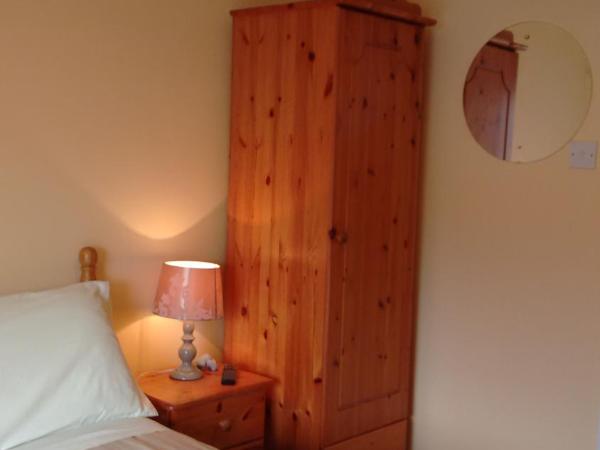 Corrib View Guesthouse h91rr72 : photo 7 de la chambre chambre double avec salle de bains commune